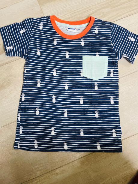 Winkiki tričko s ananásmi, 122