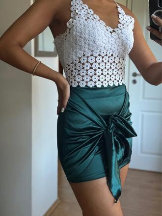 Štýlová sukňa na viazanie značky greenapple, s