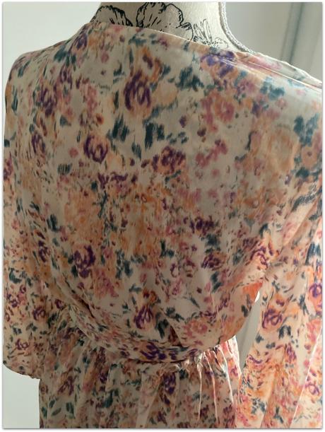 Vzorované mini šaty - veľkosť 38, 38