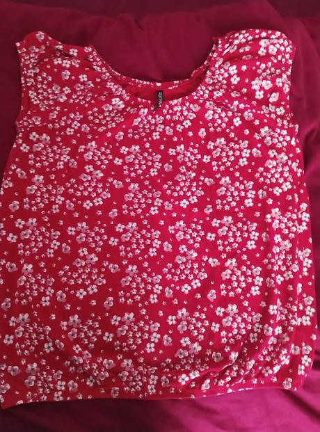 Damske tricko, nkd,s