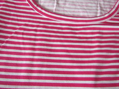 Tricko pasikave velmi ozivi ked sa oblecie, s