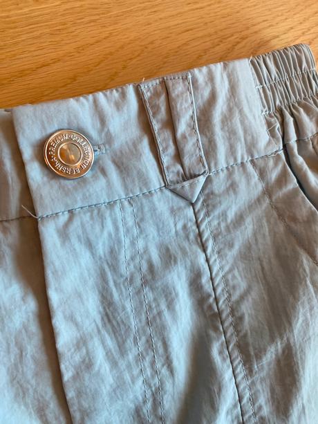 Raz oblečené bledomodré tenké nohavice, bershka,36
