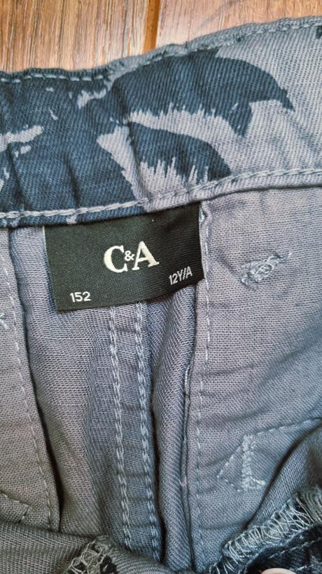 B3620 šortky, c&a,152