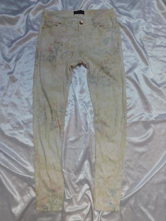 Kvalitne damske strečove nohavice, 40