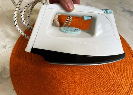 Mini cestovná naparovacia žehlička, 