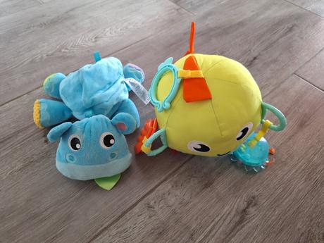 Hracky fisher price, 