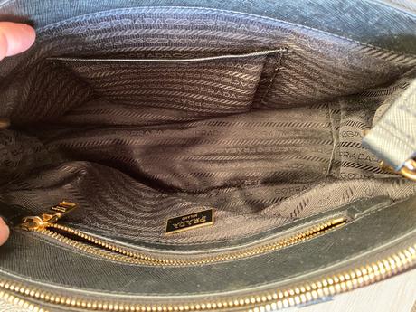 Original prada saffiano lux galleria double zip, prada