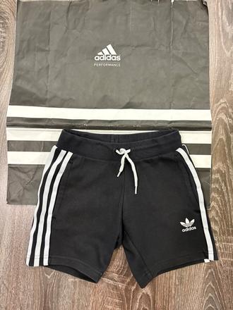 Adidas kratasy na 4-5 rokov, adidas,104