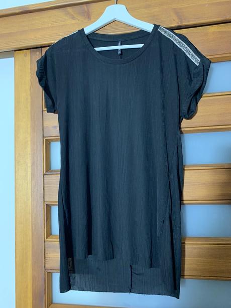 Elegantné tričko, stradivarius,m