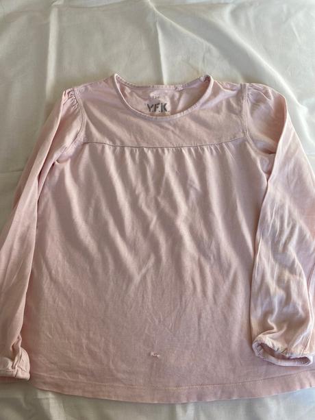 Ružové tričko, 128