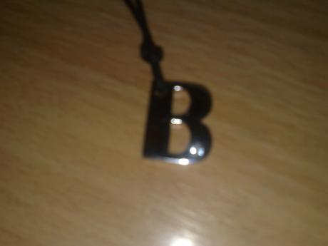 Písmenko b na šnurke pre vašu princeznu,