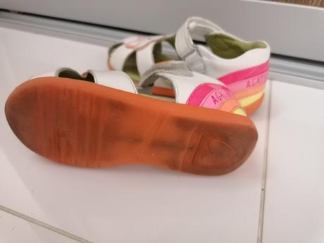 Agatha ruiz de la prada sandalky, 24