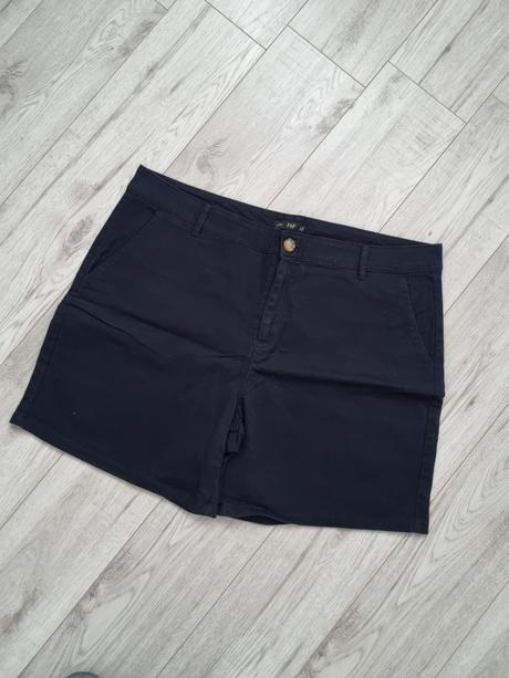 Tmavomodré elegantné kraťasy, f&f,46