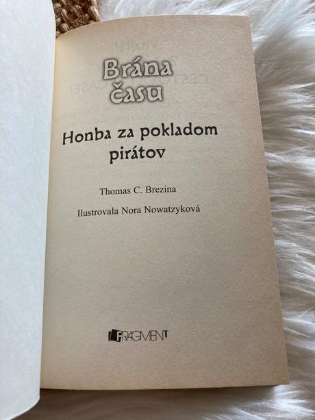Honba za pokladom pirátov brána času (2011), 