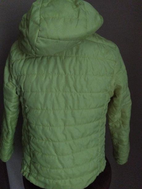 Krásná žltá bunda, 128