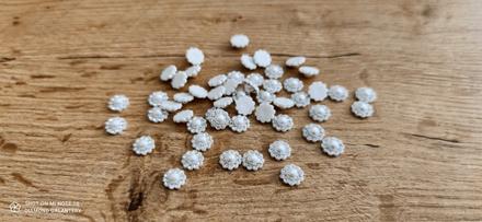 Ozdobné kamienky perličkové 10 mm - biele, 