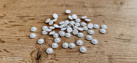 Ozdobné kamienky perličkové 10 mm - biele, 