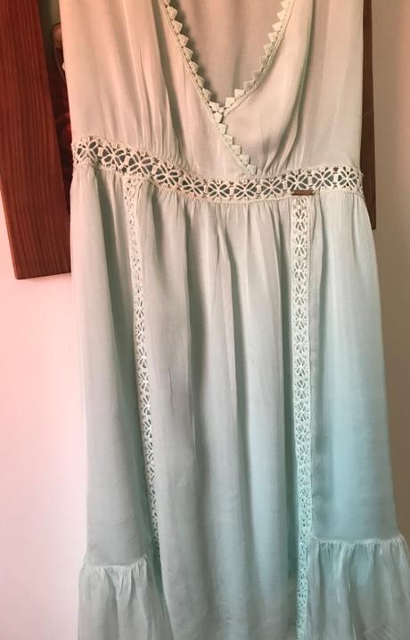 Saty guess z pravého hodvábu 40/42, guess,l