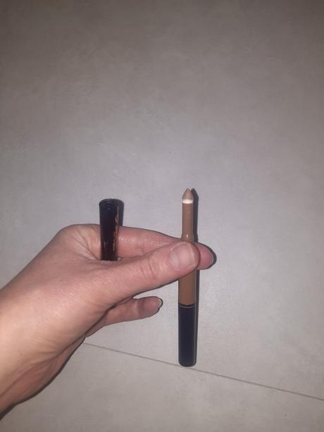 Ceruzka na obočie 3v1 estée lauder, 