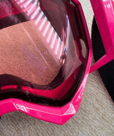 Lyžiarske okuliare pre dievča, 