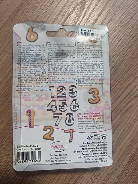 Nerezová vykrajovačka číslo 3,