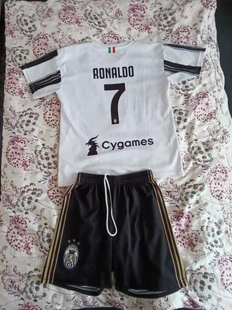 Dres ronaldo 14-15 rokov, 170
