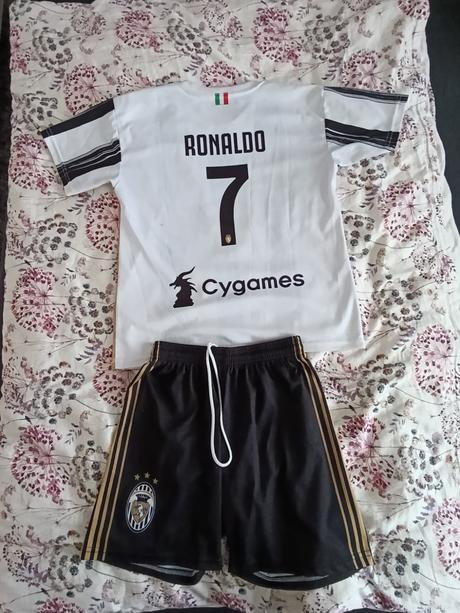 Dres ronaldo 14-15 rokov, 170