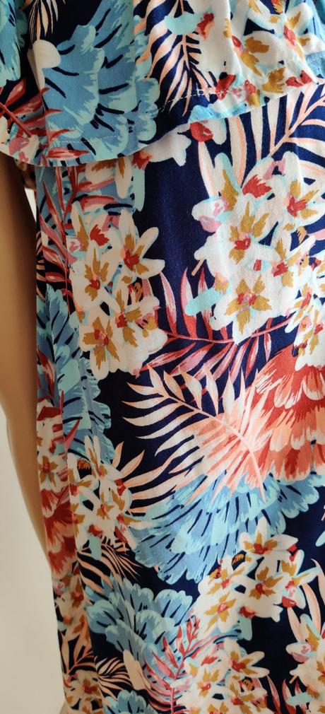 Tunika alebo mini šaty s volánom, skiny,m