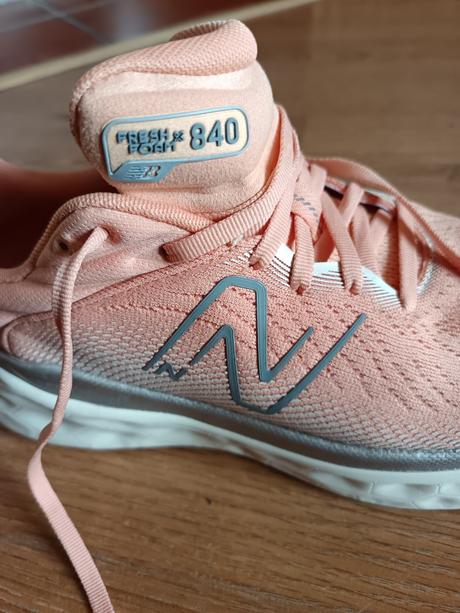 Bežecké tenisky, new balance,42