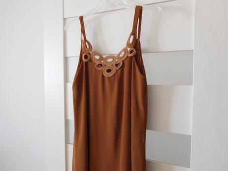 Šaty hnedé padavý materiál m/l, m