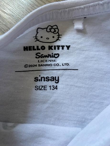 Tričko hello kitty, sinsay,134