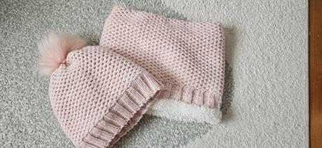 Čiapka a nákrčník, c&a,104