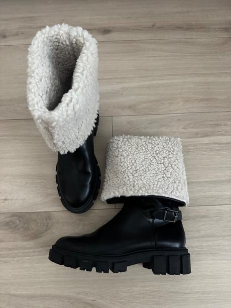 Cierne čižmy s kožušinou, stradivarius,39