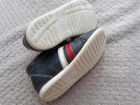 Topanocky na prve chodenie, 22