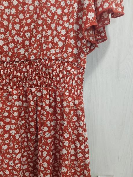 Krásne kvetované maxi šaty shein curve v tehlovej, 4xl