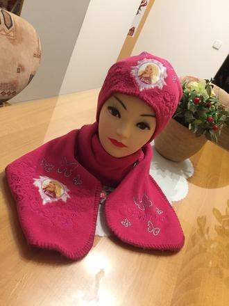 Čiapka a šálik., barbie,116
