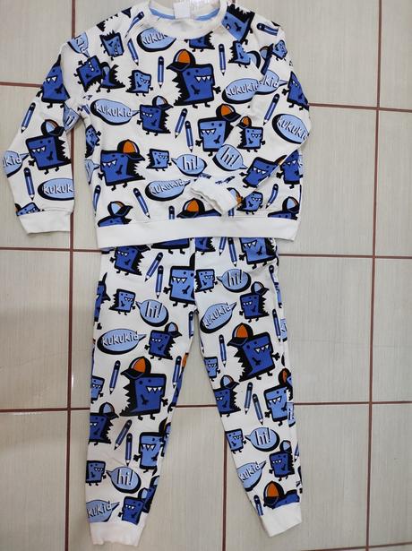 Tepláková súprava, 128