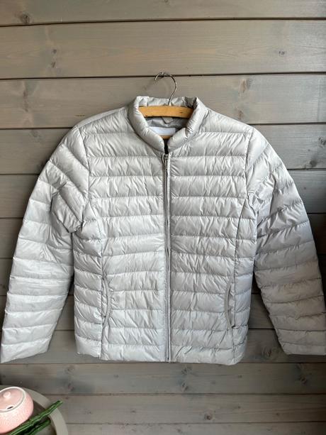 Lahká tepla bunda, s