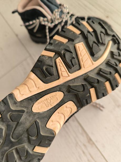 Turistické topánky cmp, 33