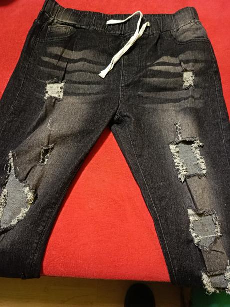 Nové strečové rifle, xl