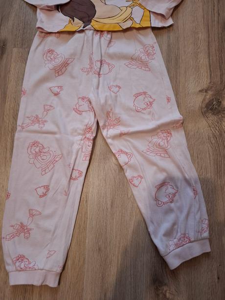 Pyžamo belle, sinsay,104