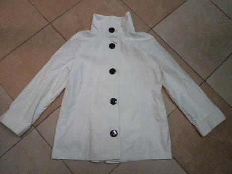 Krátky trenčkot 10/38, 38