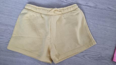 Šortky, f&f,110