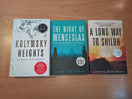 Lionel davidson v anglictine xs24, 