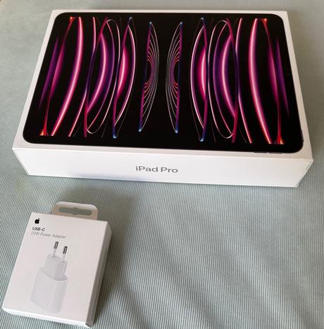 Predám ipad pro 11-inch m2 wi-fi+cellular 256gb, apple