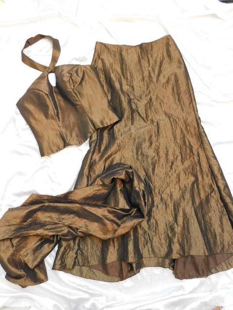 Luxusny komplet na spoločensku udalost, 42