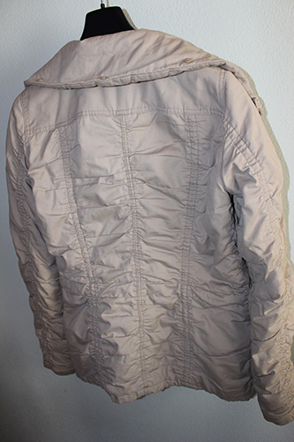 Dámska béžová bunda s kožušinkou, s