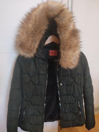 Bunda zimna s tepla, s