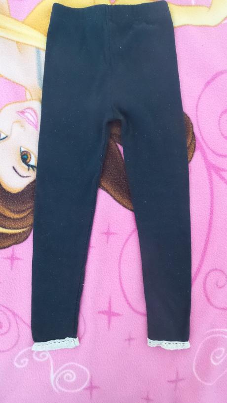 Legínky s čipkou, 98