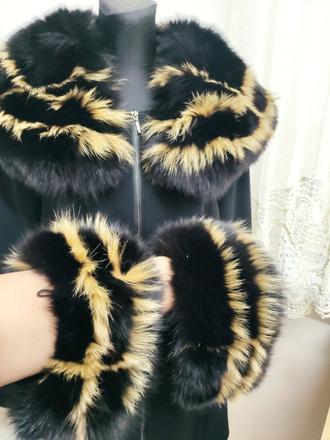 Súprava pravá líška, golier a narukavky,